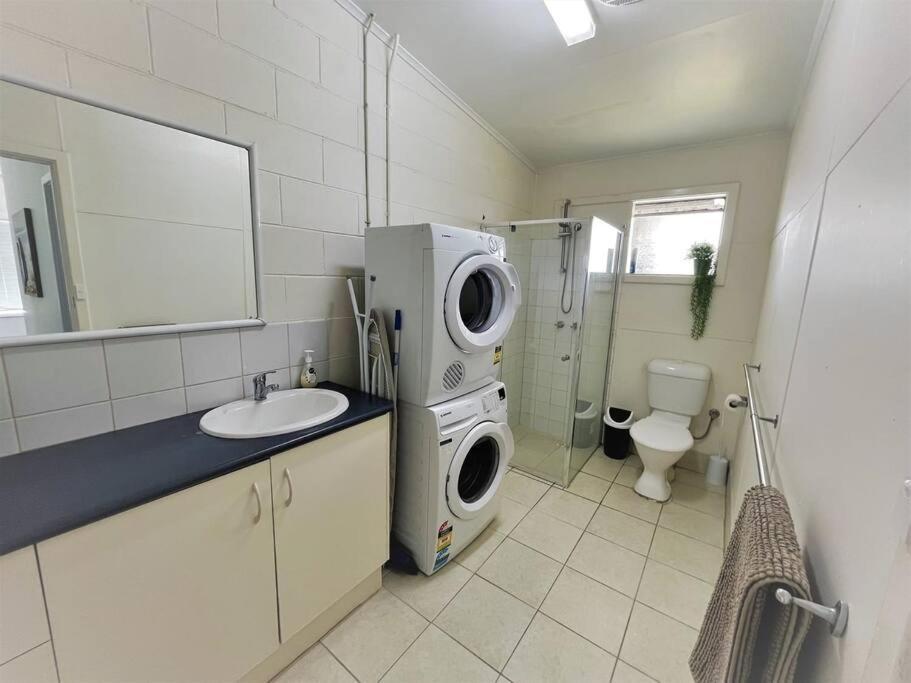 Three Palms Unit 1 Esperance