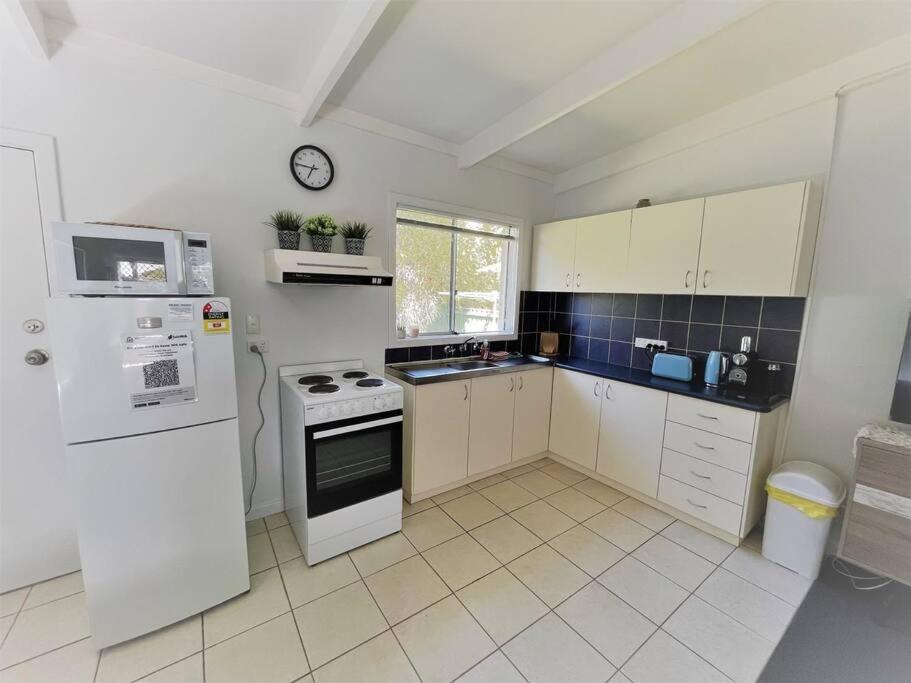 Three Palms Unit 1 * Esperance